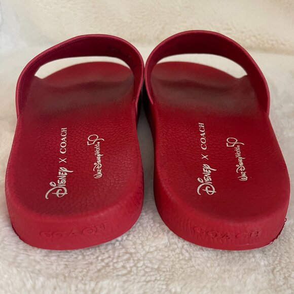 Disney X Coach Sport Red Slide With Mickey Mouse And Minnie Mouse Motif Size: 9 - Picture 7 of 14